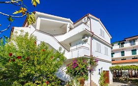 Apartments Anica J